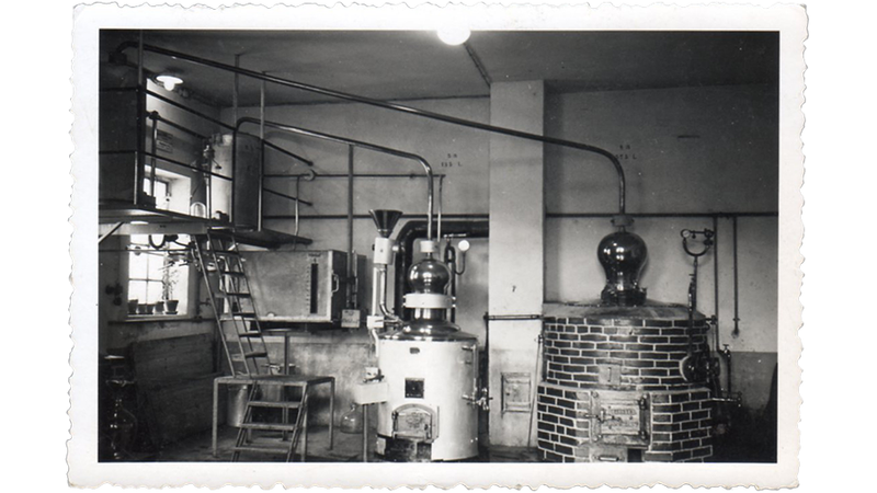 1928