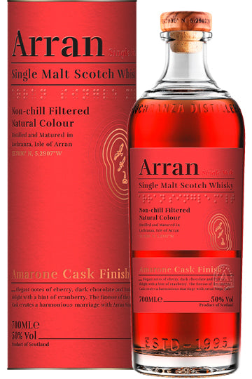 Arran Single Malt Scotch Whisky Flasche mit roter Verpackung.