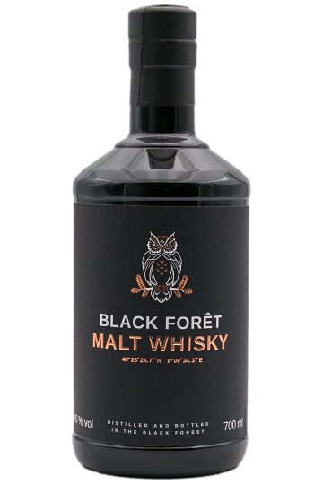 Schwarze Flasche Black Forêt Malt Whisky mit Eulenlogo.