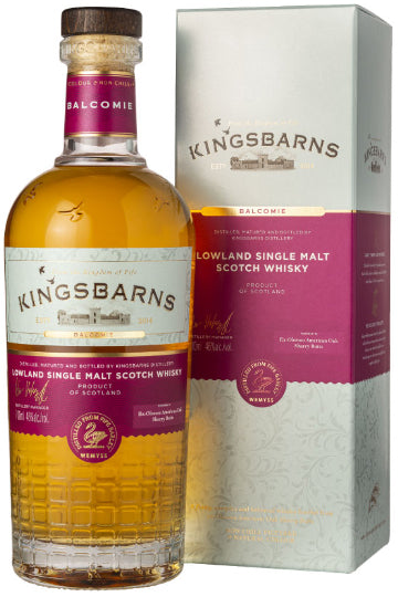 Kingsbarns Balcomie Scotch Whisky Flasche und Verpackung.