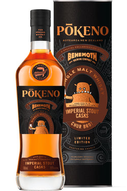 Pōkeno Whiskyflasche mit Behemoth-Brewing-Etikett und Verpackung.
