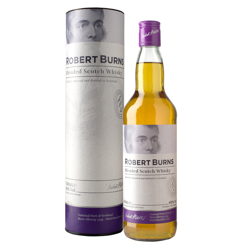 Eine Flasche Robert Burns Blended Scotch Whisky neben einer dazugehörigen Verpackungsdose.