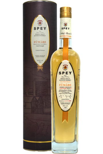 Flasche Spey Fumare Single Malt Scotch Whisky mit passender Tube-Verpackung.