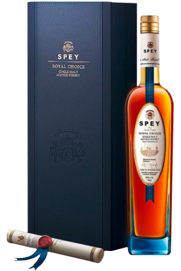 Spey Royal Choice Whisky-Flasche mit passender Geschenkbox und versiegelter Schriftrolle.