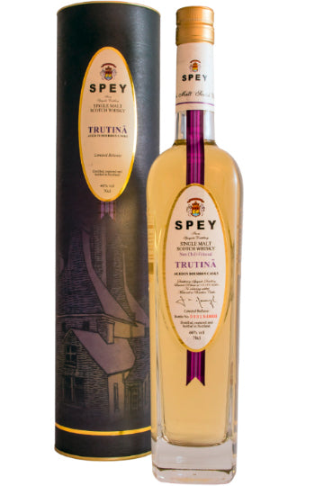 Spey Trutina Single Malt Whisky Flasche mit passender Geschenkverpackung.