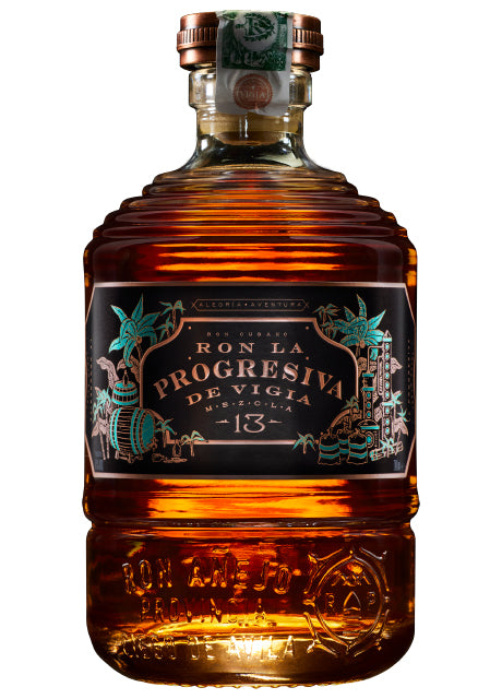 Flasche Ron La Progresiva de Vigía 13 Jahre Rum mit elegantem Etikett und gold-brauner Flüssigkeit.