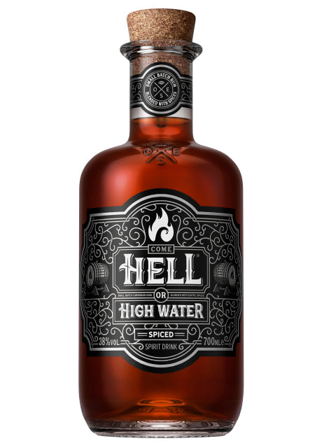 Eine Flasche mit dem Etikett "Come Hell or High Water" und einer stilvollen, schwarzen und silbernen Gestaltung.