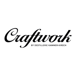 Logo mit dem Wort "Craftwork" und dem Text "BY DESTILLERIE KAMMER-KIRCH".