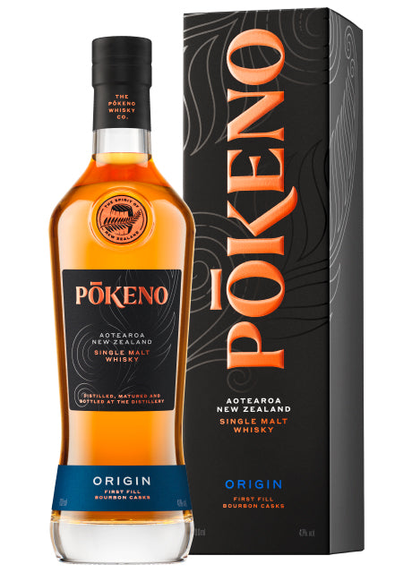 Eine Flasche Pokeno Origin Single Malt Whisky steht neben ihrer Verpackung.