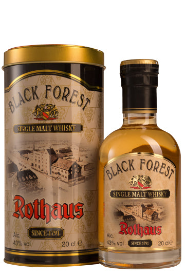 Flasche und Dose Black Forest Rothaus Single Malt Whisky mit Etikett im traditionellen Stil.
