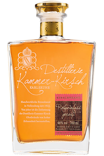 Flasche Kirschengeist der Destillerie Kammer-Kirsch aus Karlsruhe, 46% Vol., 700 ml.